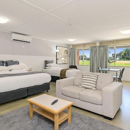 24Hour Check-In Motels- Bridgewater Motel Bridgewater On Loddon Exterior foto