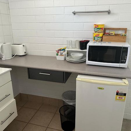 24Hour Check-In Motels- Bridgewater Motel Bridgewater On Loddon Exterior foto