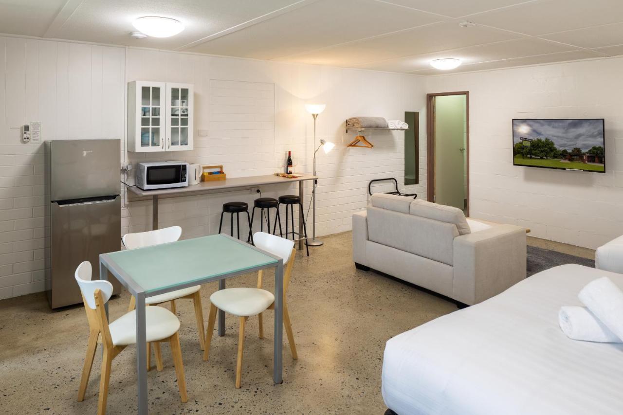 24Hour Check-In Motels- Bridgewater Motel Bridgewater On Loddon Exterior foto