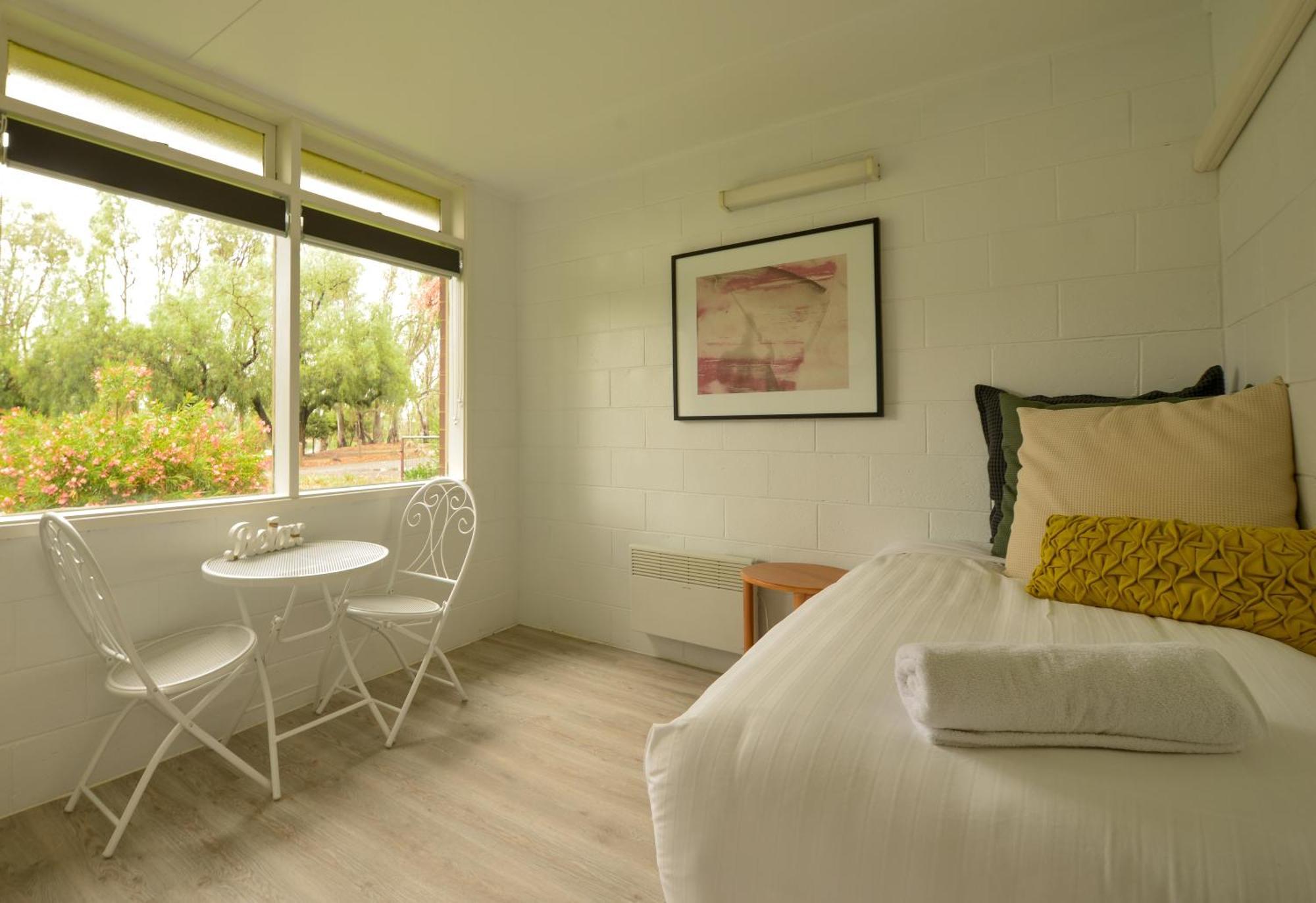 24Hour Check-In Motels- Bridgewater Motel Bridgewater On Loddon Exterior foto