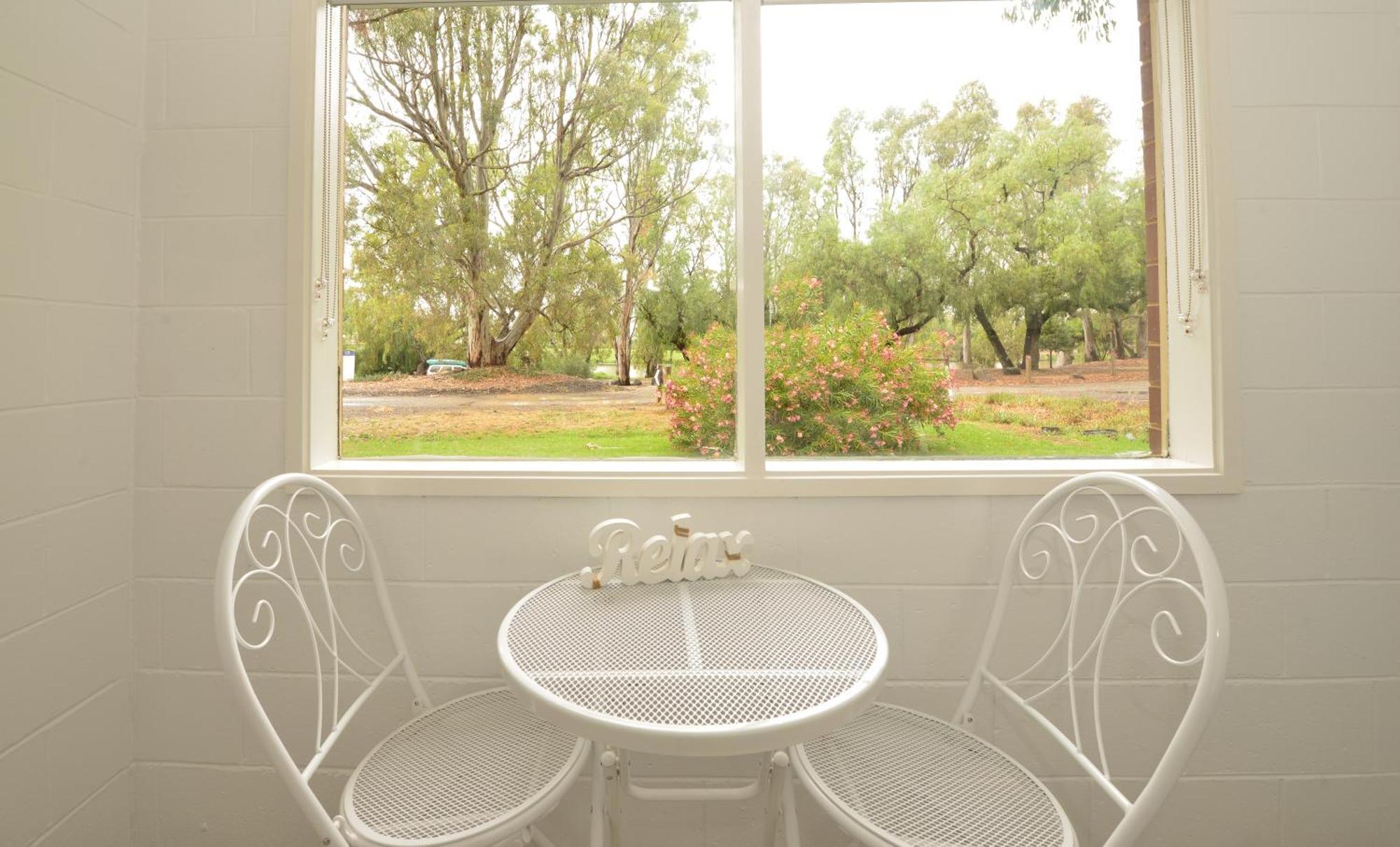 24Hour Check-In Motels- Bridgewater Motel Bridgewater On Loddon Exterior foto