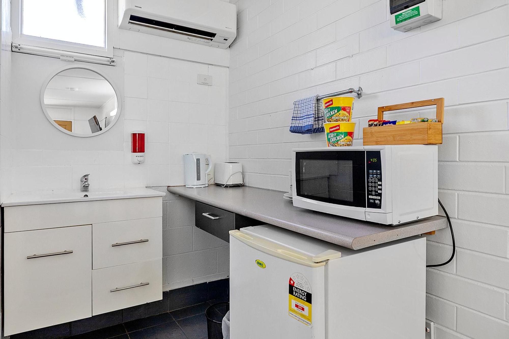 24Hour Check-In Motels- Bridgewater Motel Bridgewater On Loddon Exterior foto