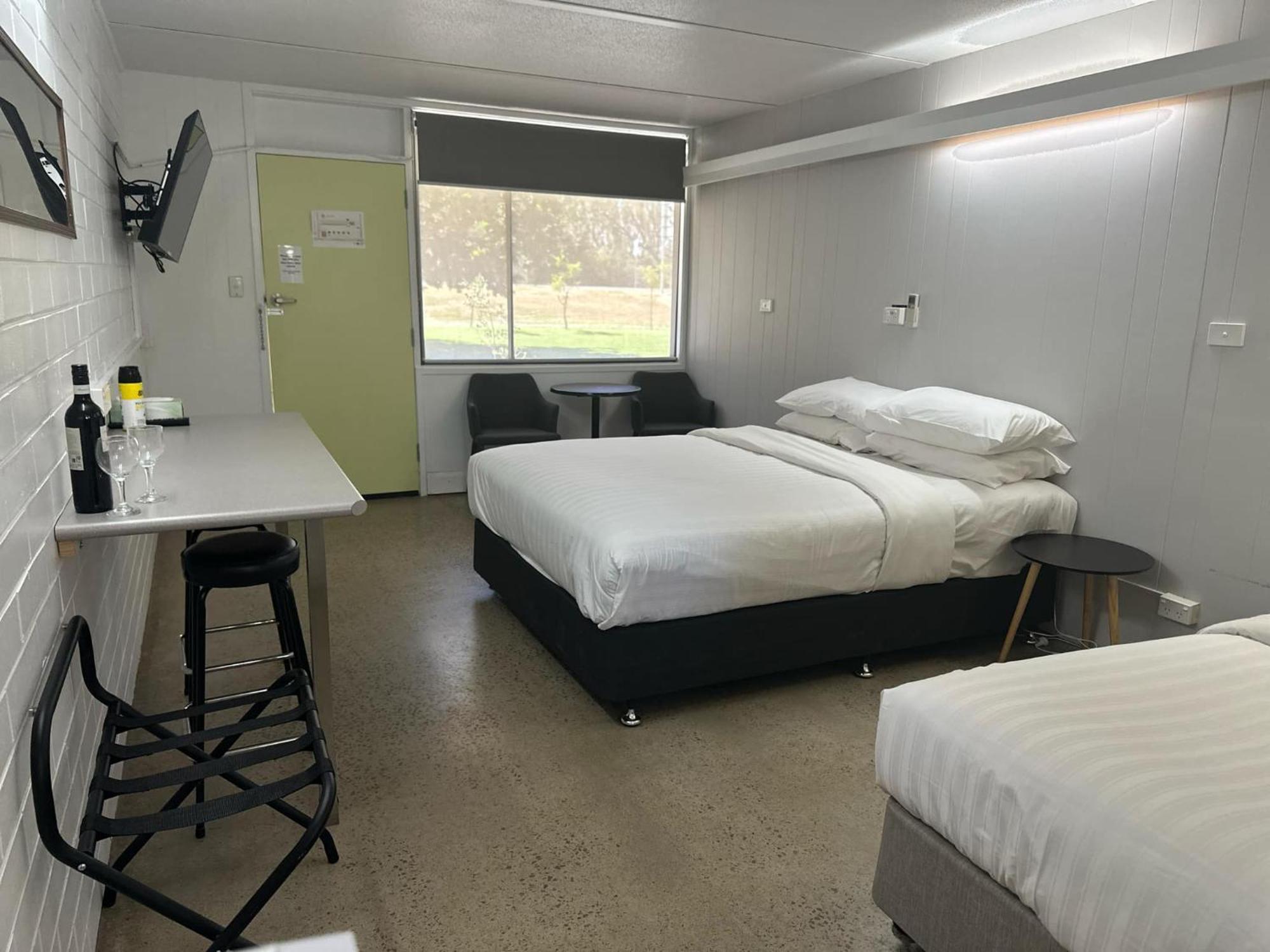 24Hour Check-In Motels- Bridgewater Motel Bridgewater On Loddon Exterior foto
