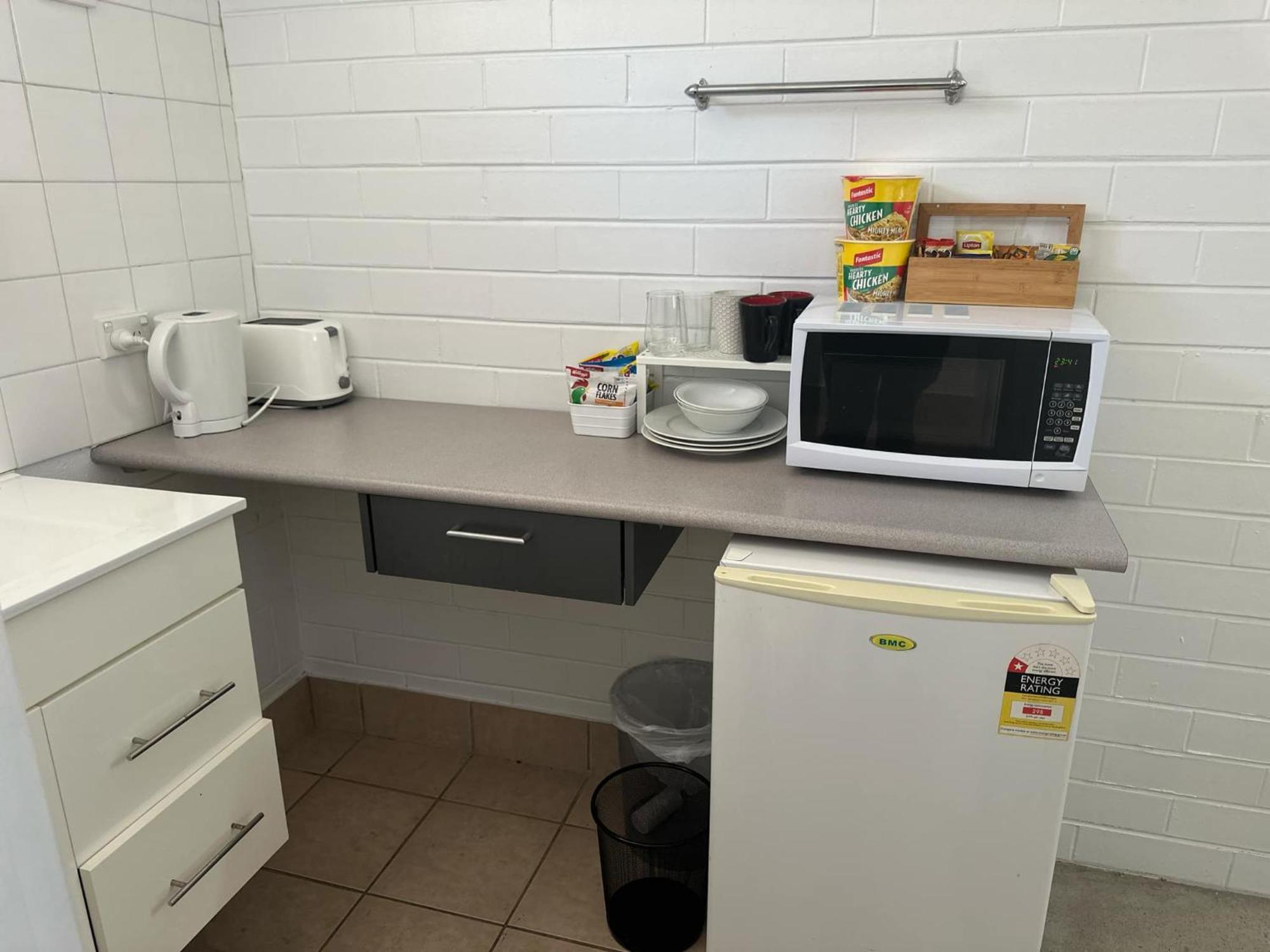 24Hour Check-In Motels- Bridgewater Motel Bridgewater On Loddon Exterior foto
